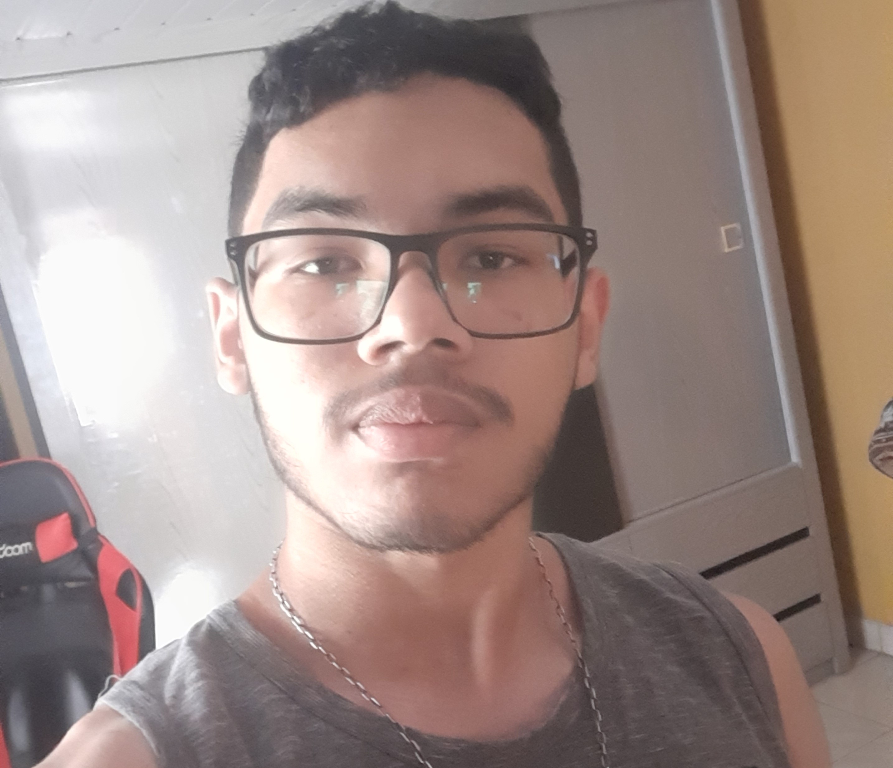 Foto de Leonardo jovem programador